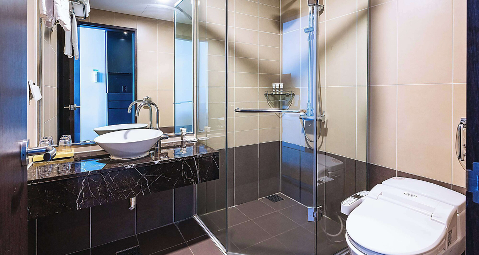 Bathroom 5, Orakai Songdo Park Hotel, BW Premier Collection, Yeonsu
