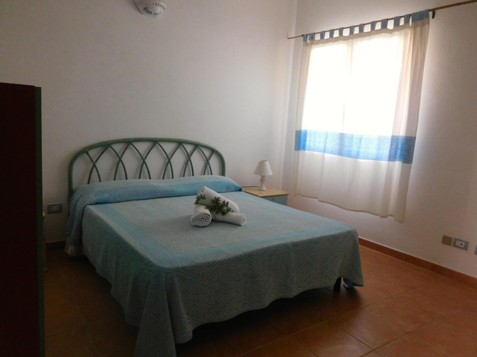 Bedroom 3, Residence La Pineta, Nuoro