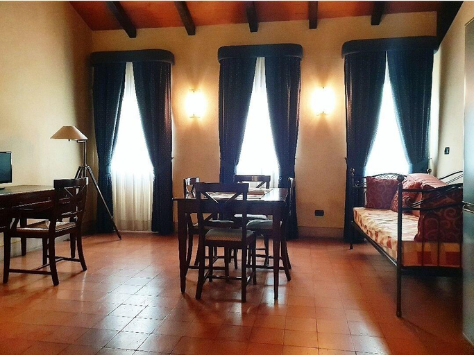 Bedroom 2, La Cantina Hotel Residence, Modena