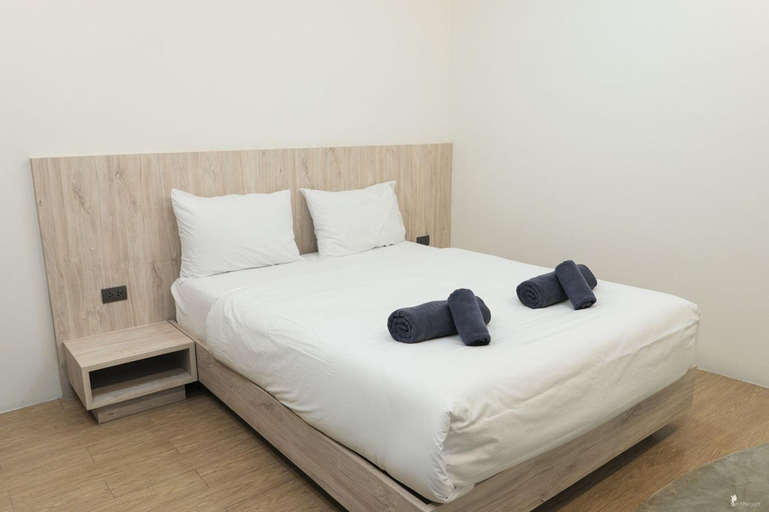 Bedroom 12