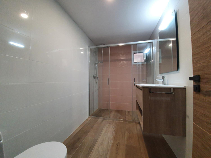 Bathroom 4, Ca´n RoSer, Baleares