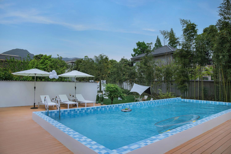 Swimming Pool 11