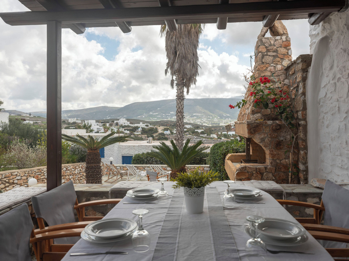 Food & Drinks, Paros' slice of Paradise, South Aegean