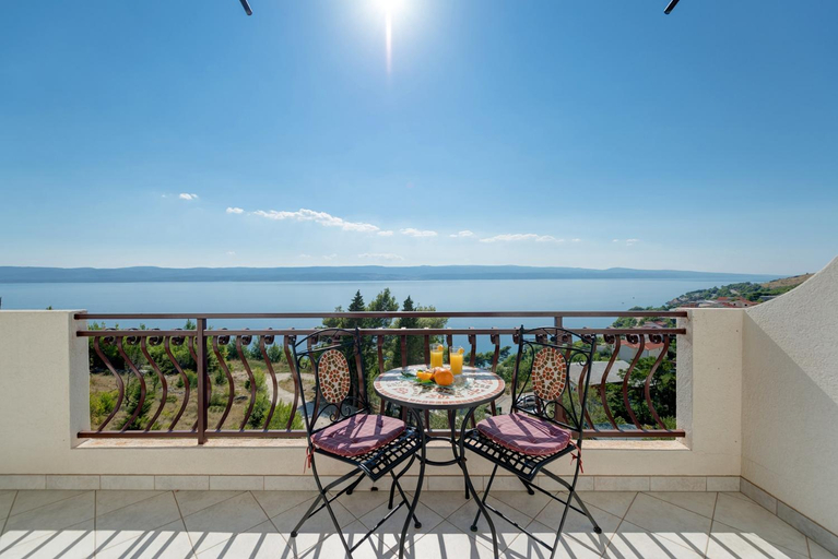Others 5, Luxury Apartments Tafra, Omiš