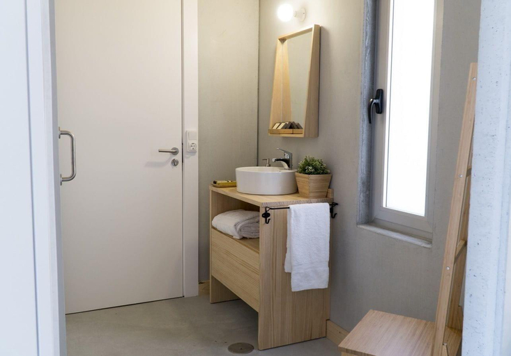 Bathroom 5, Aloia Nature, Alojamiento Forestal, Pontevedra