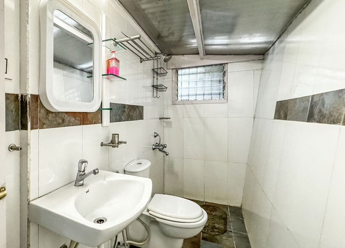 Bathroom 3, Manas Valley View bungalow, Dindigul
