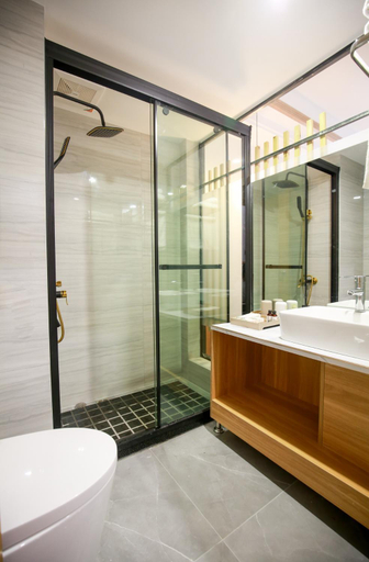 Bathroom 3, Wuling Mountain Water Inn, Zhangjiajie