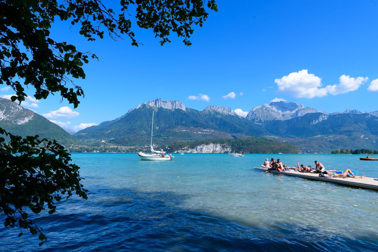 Others 4, L'Aurore du Lac, Haute-Savoie