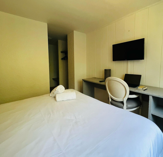 Bedroom 3, Ha Tel Le Forestia, Loiret