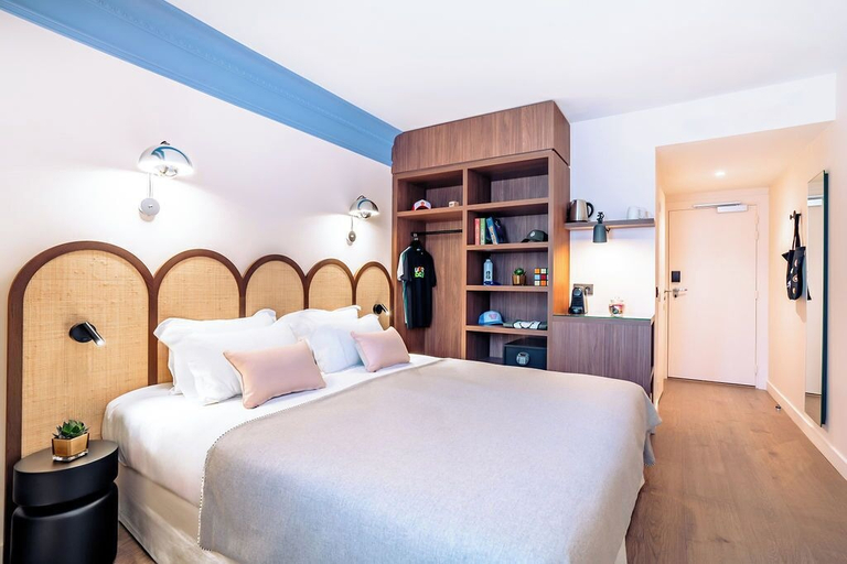 Bedroom 3, RockyPop Marseille hôtel, Bouches-du-Rhône