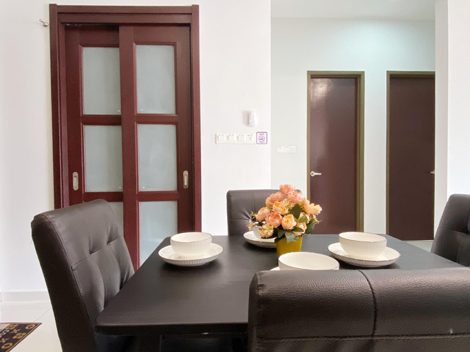 Dining Room 8