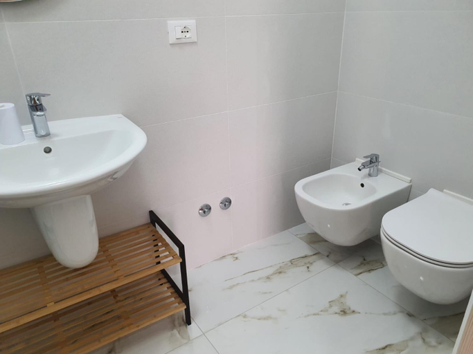 Others 2, B&B La Leggenda, Foggia