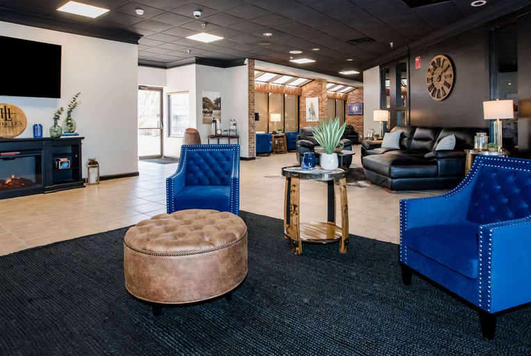 Public Area 2, Hotel LEX, Trademark Collection by Wyndham, Fayette
