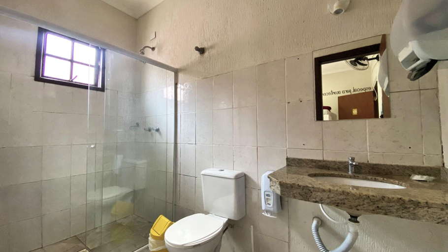 Bathroom 3, Namoa Pollastrini Hotel, Itanhaém