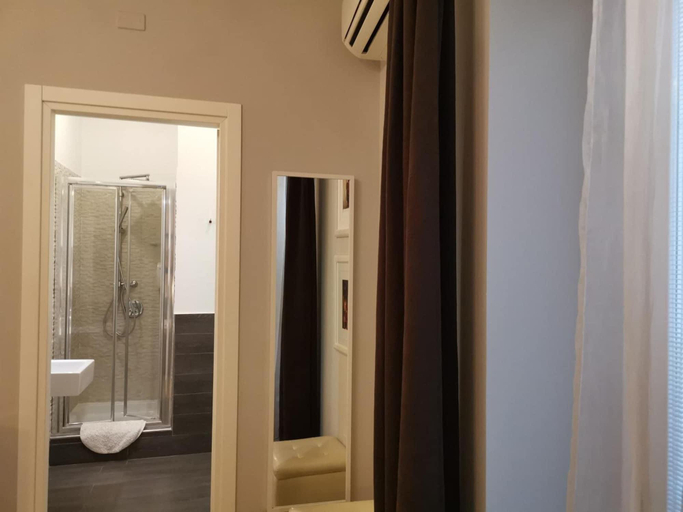 Bathroom 3, B&B Museo Salinas, Palermo