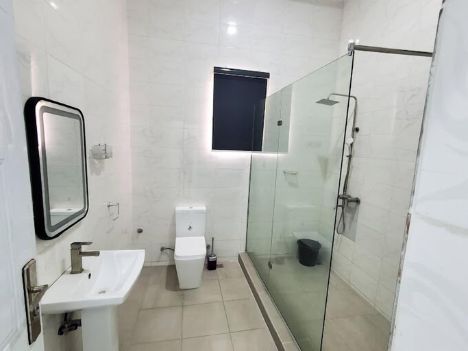 Bathroom, Auxano Apartment, AbujaMun