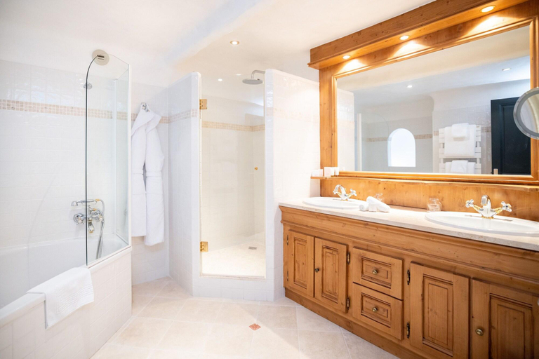 Bathroom, Le Grand Hotel Courchevel 1850, Savoie