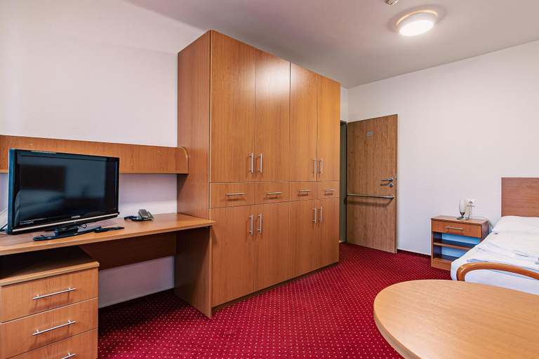 Bedroom 2, Hotel Garni VÅ B, Ostrava