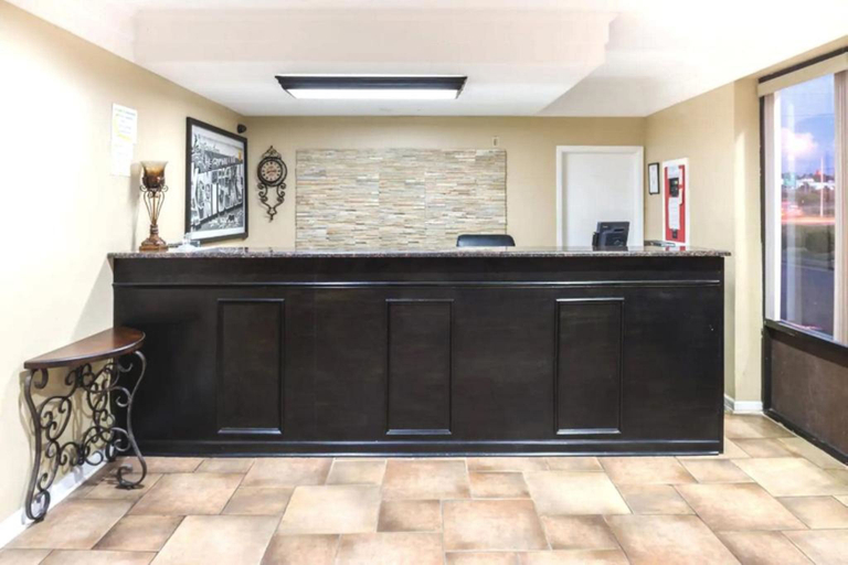 Public Area 2, Hotel 7 Inn Paducah, McCracken