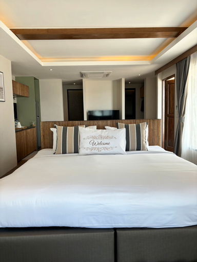 Bedroom 13