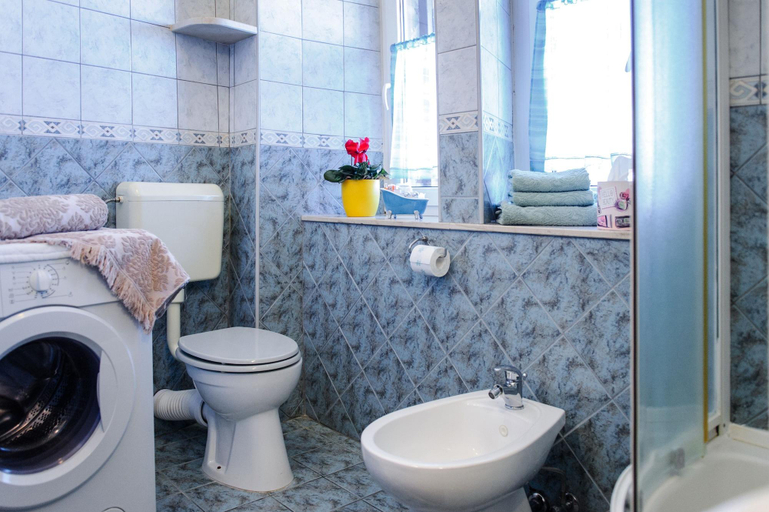 Bathroom 3, Apartments Marmont, Split