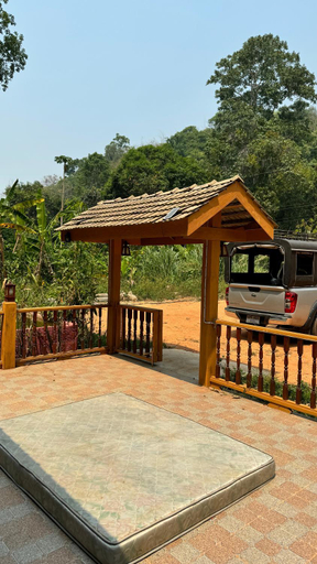 House in the Forest Doisaket, Doi Saket