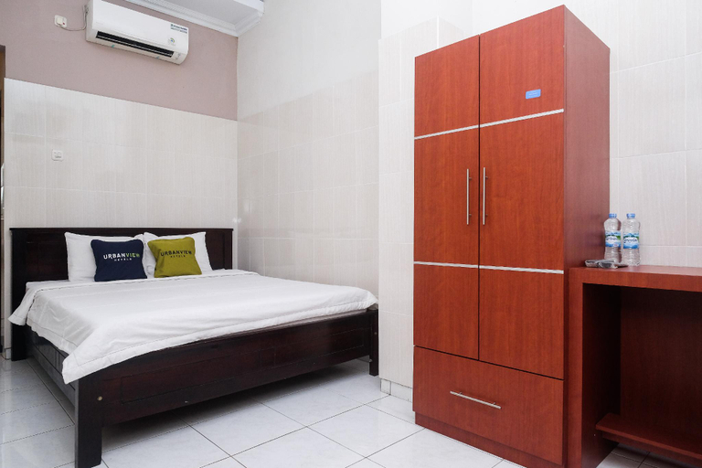 Bedroom 13
