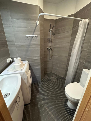 Bathroom 3, Jon´s 2 Apartments, Pärnu
