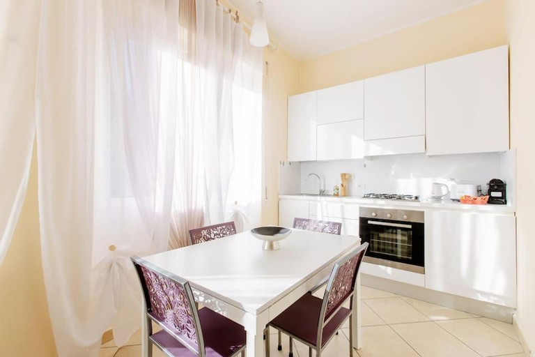 [Ariston-Ciclabile] Casa in Centro, Imperia