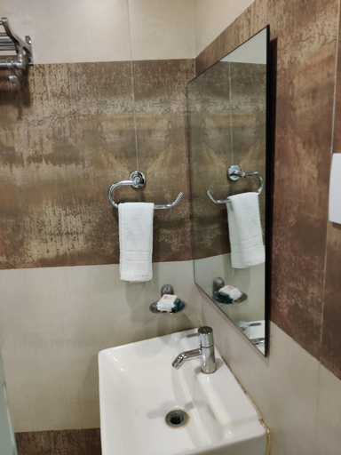 Bathroom 3, Garden Creek Residency, Mumbai Suburban