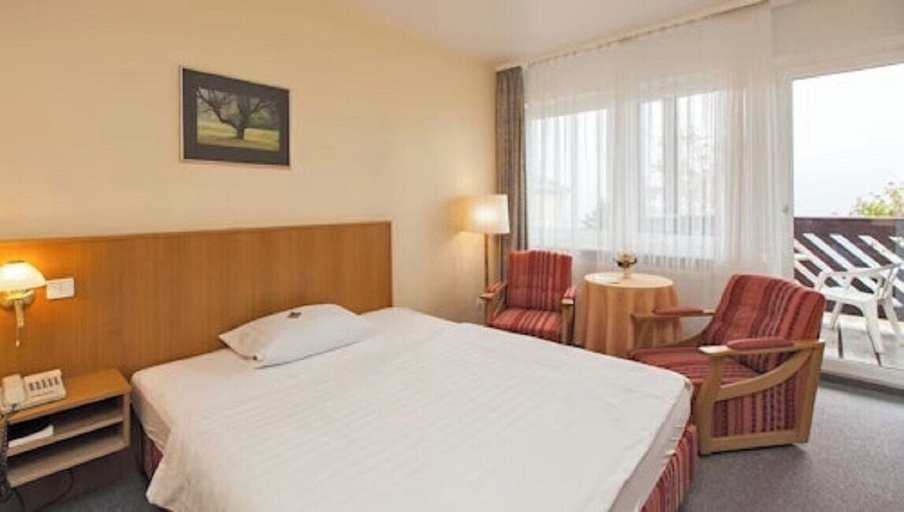 Bedroom 3, Panorama Hotel Oberwiesenthal, Erzgebirgskreis