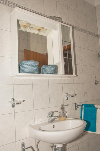 Bathroom 3, Apartments Ivanka, Zadar