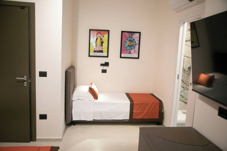 Bedroom 3, Ambrosia Room, Cosenza