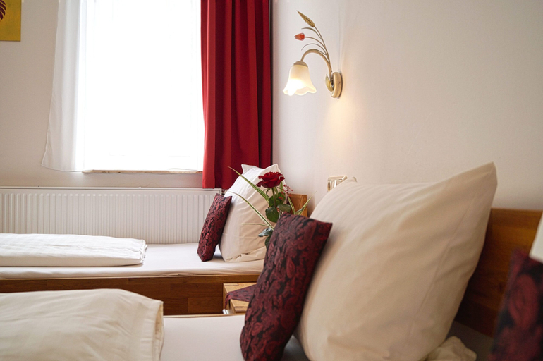 Bedroom 3, Fürstenhof Landgasthaus und Hotel, Erfurt