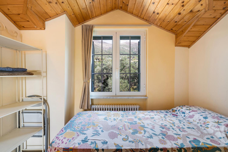 Bedroom 12