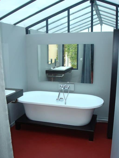 Bedroom 4, Villa de charme + Loft a 5 min du centre d'Aix, Bouches-du-Rhône