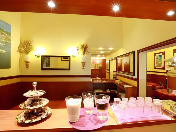 Food & Drinks 4, Old Prague Hotel, Praha 1