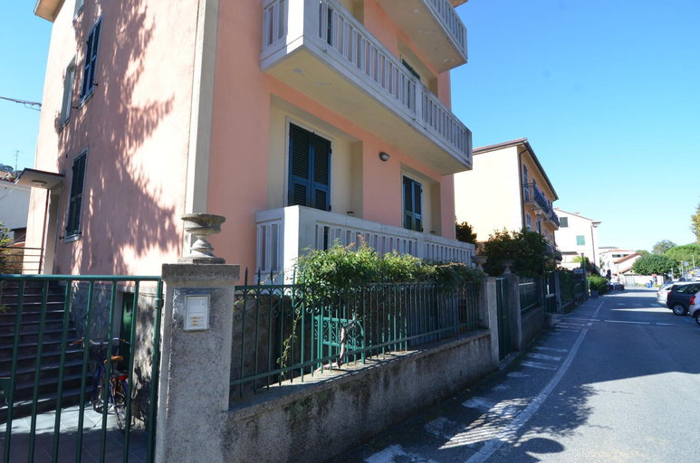 Levanto Rentals, La Spezia