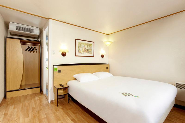 Bedroom 15