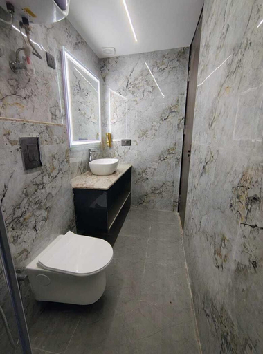 Bathroom 3, Hotel Armani Suites @ Delhi Airport, Delhi