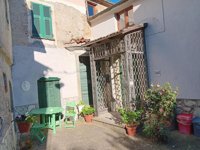Monti Guesthouse, Massa Carrara