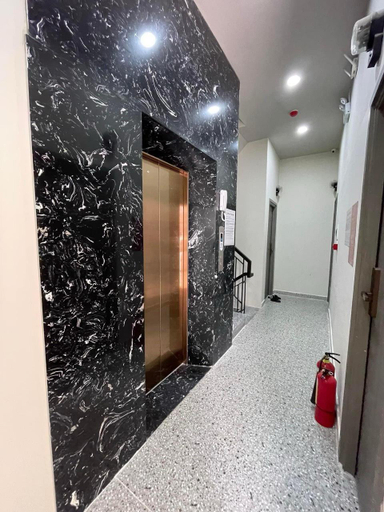 3, Amazing Home and Apartment, District 10