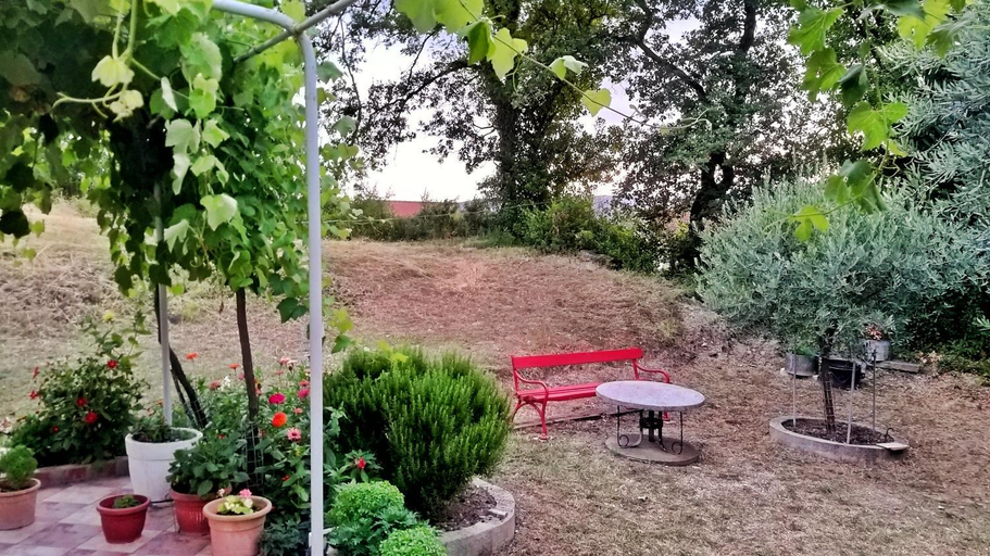 Others 2, Petivat Gardens