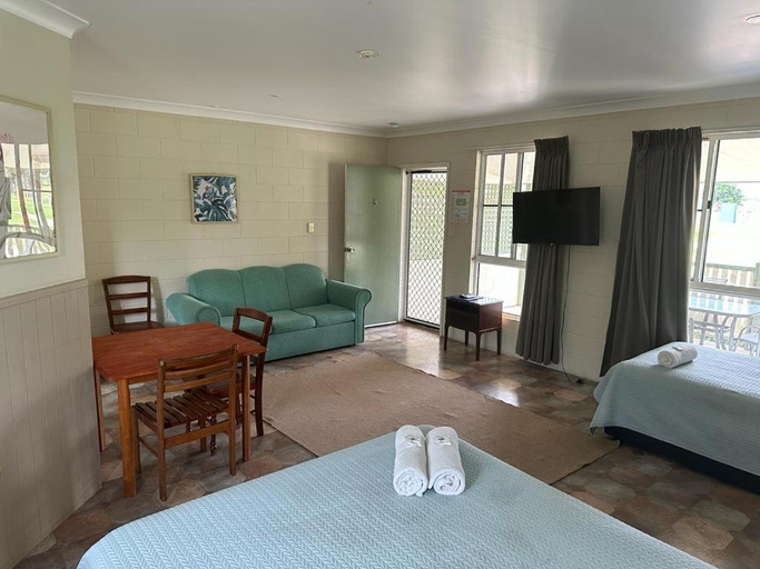 Others 4, Carmila Caravan Park & Cabins, Broadsound