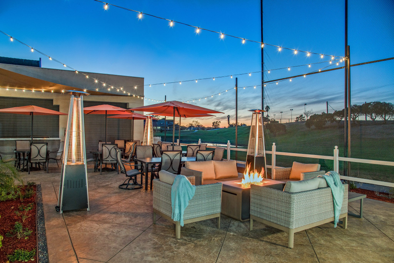 Food & Drinks 4, Staybridge Suites OXNARD - RIVER RIDGE by IHG, Ventura