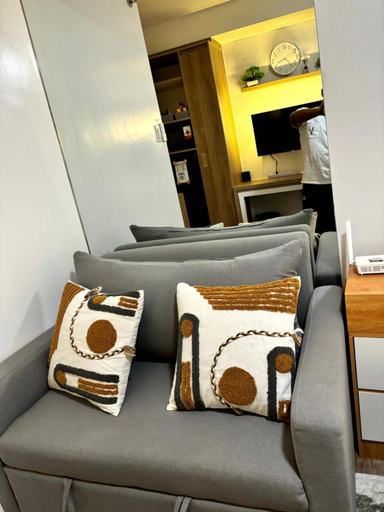 Others 3, Casa Del Hasmin, Silang