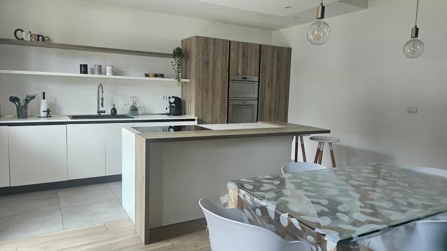 Facilities 2, Camera con cucina e piscina a un passo da Torino, Torino