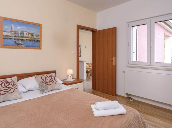 Bedroom 3, Ena Apartments, Jelsa