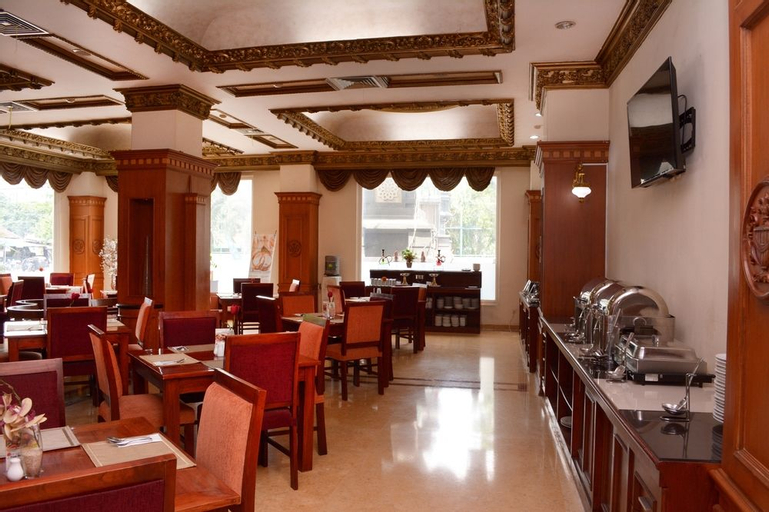 Food & Drinks 4, Horison Express Quds Royal, Surabaya