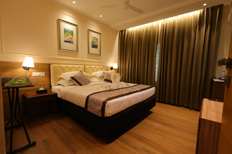 Bedroom 3, Hotel Aashray Inn, Dharwad